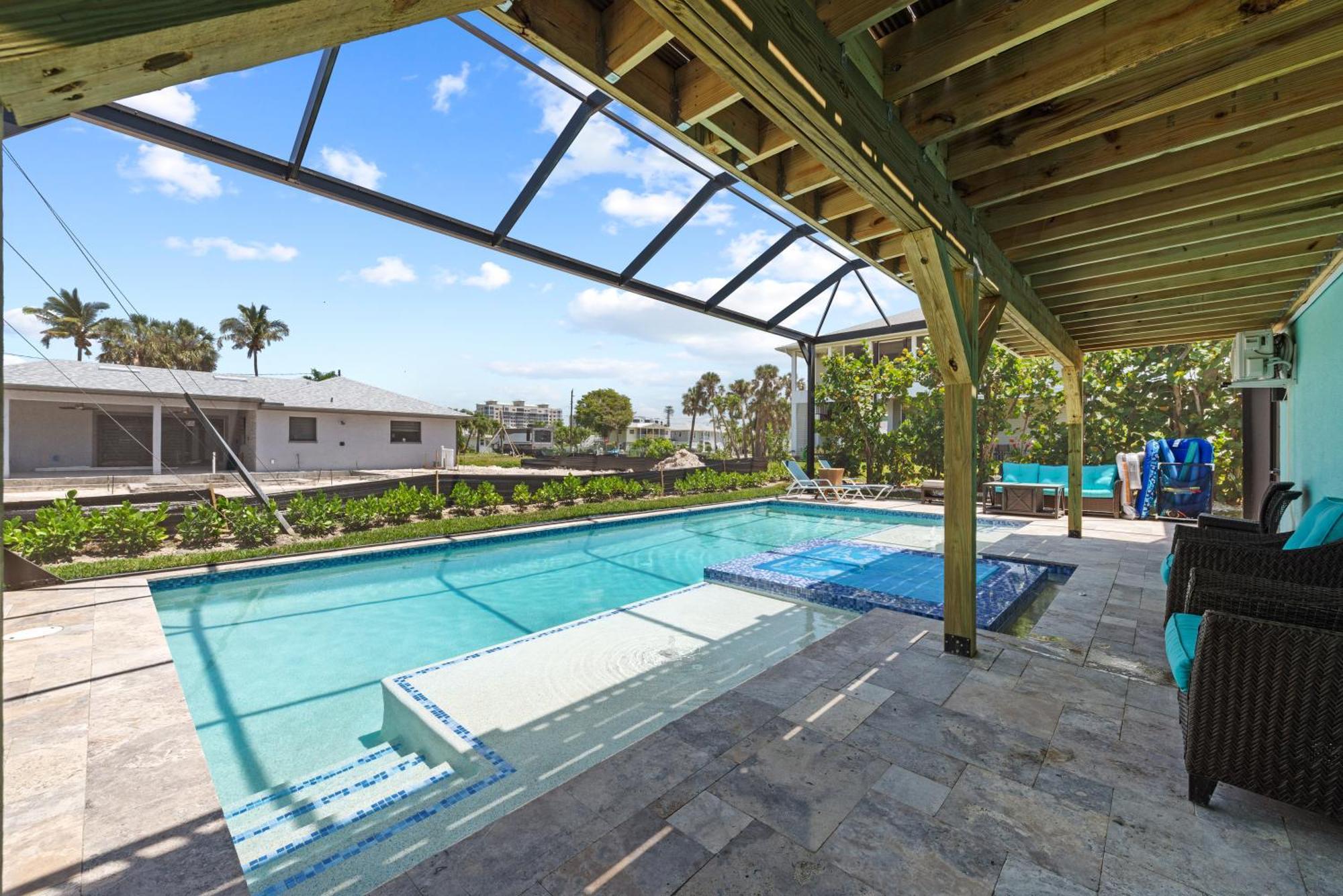 Heated Pool Steps To The Apartment Fort Myers Beach